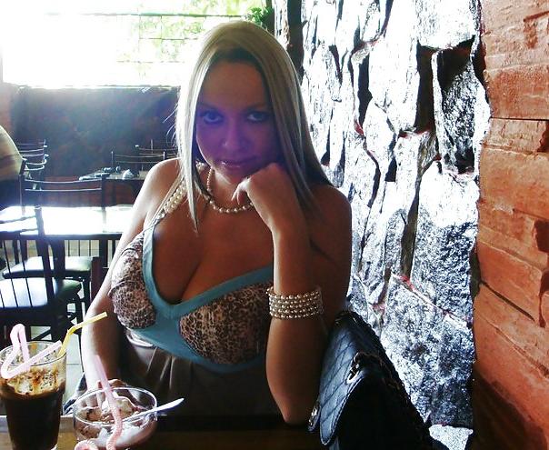 16P Busty Russian Woman 265