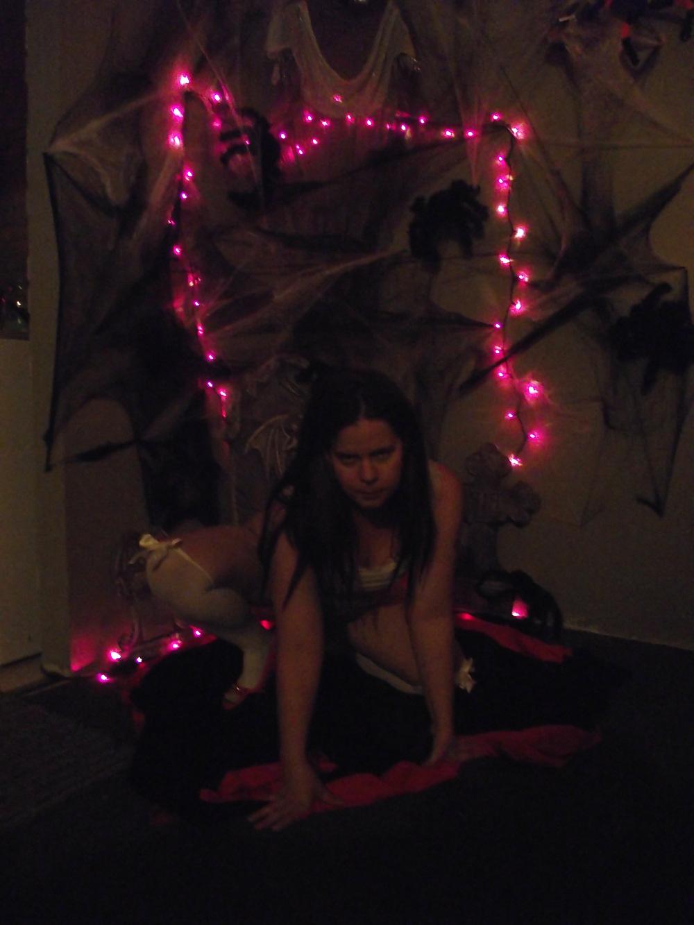 14P Halloween 7