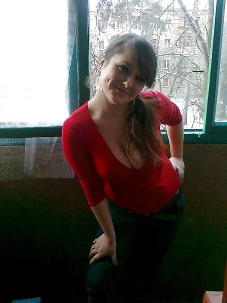 10P Busty Russian Woman 184