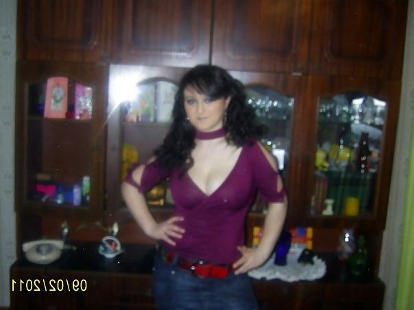 10P Busty Russian Woman 184