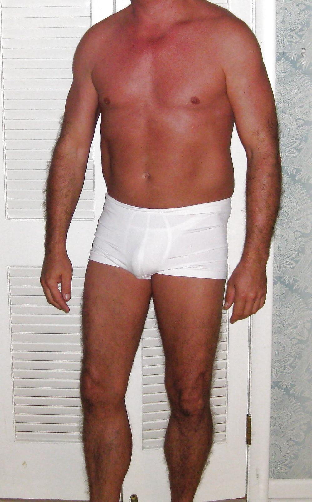 12P Mature guy in white