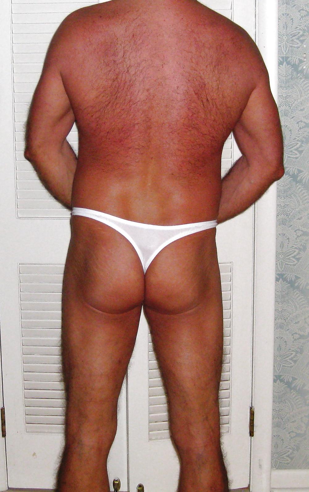 12P Mature guy in white