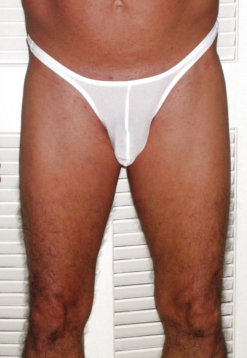 12P Mature guy in white