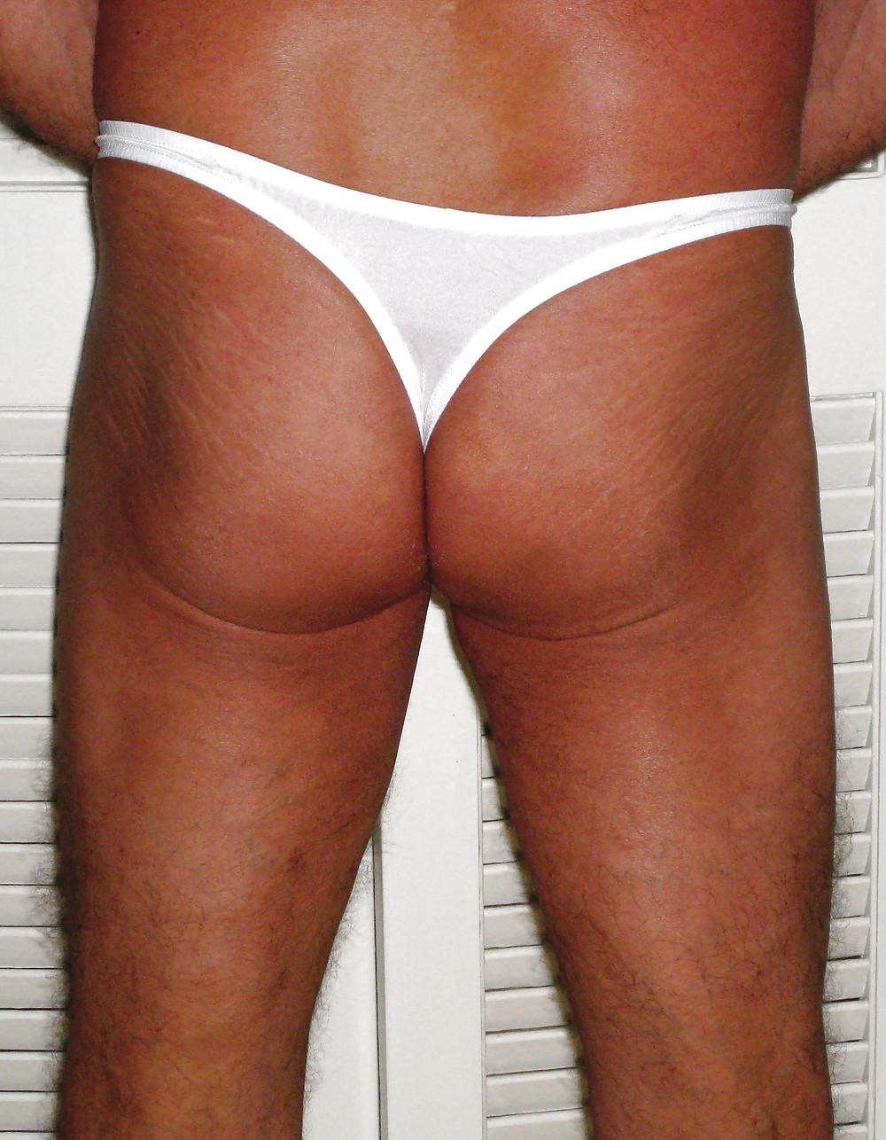 12P Mature guy in white