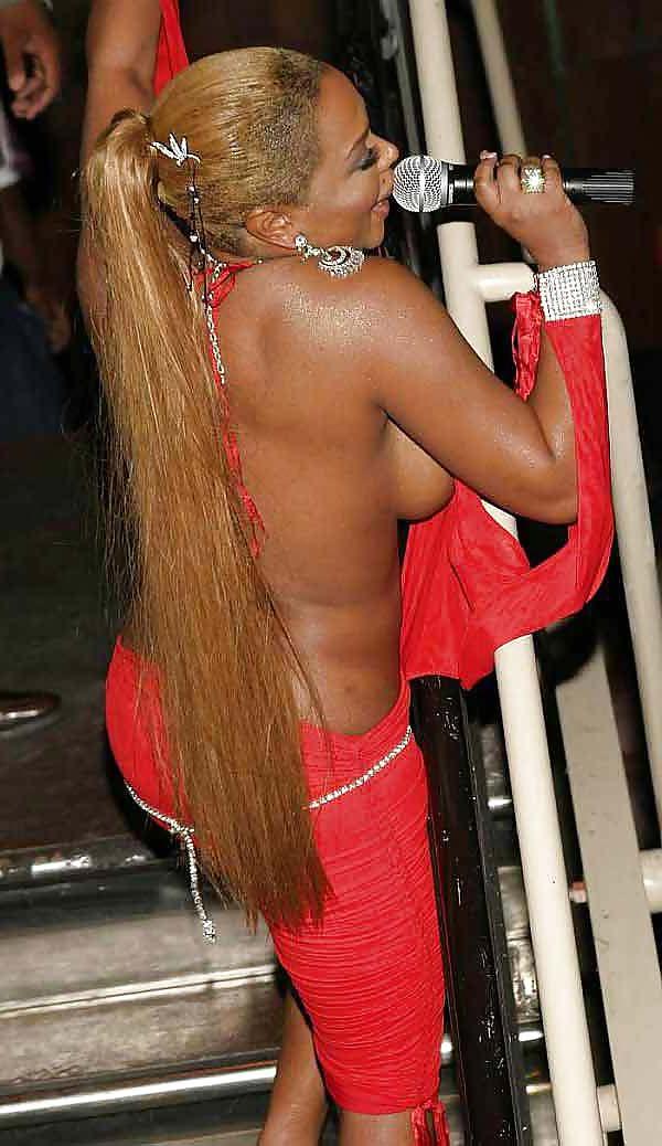 25P Celebs oops 30