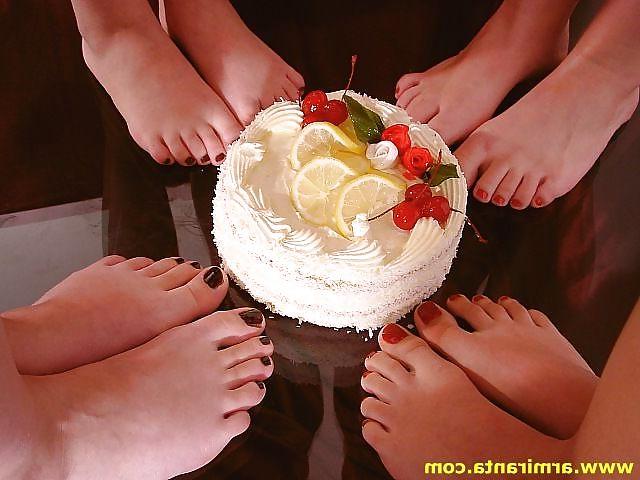 25P Foot food