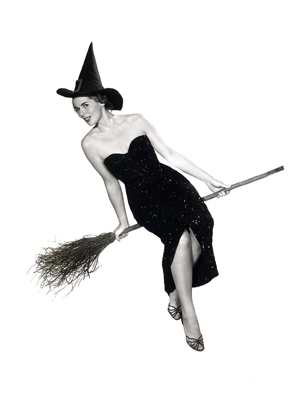 22P Happy Halloween.... 