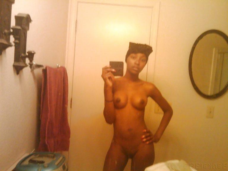 25P Busty self taken