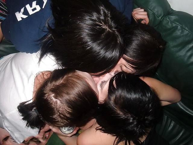 25P 2 Sexy teen lesbians