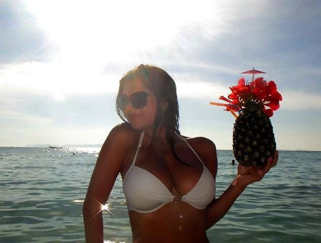 16P Busty Russian Woman 208