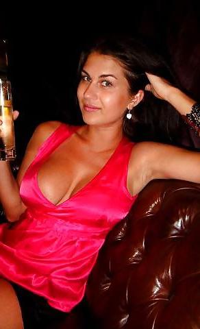 16P Busty Russian Woman 208