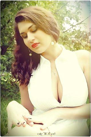 16P Busty Russian Woman 208