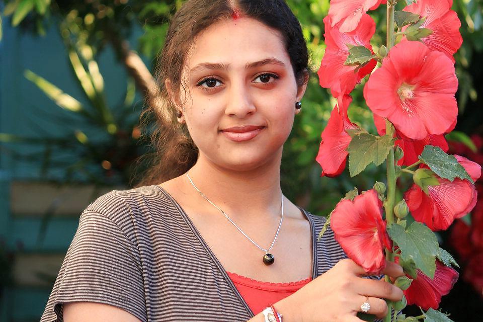 24P Indian beauty
