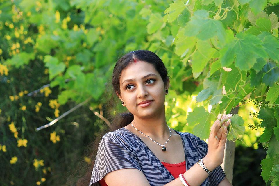24P Indian beauty