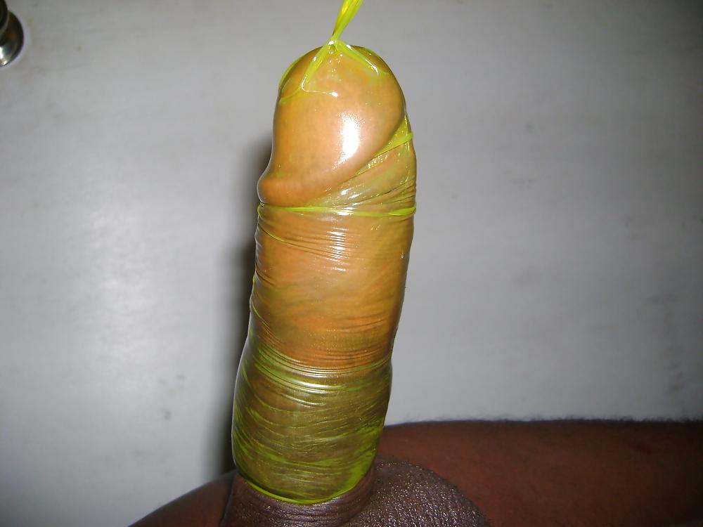 9P THE  CONDOM  TO SMALL  4 ME