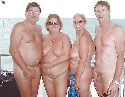 24P Naked couples 9.