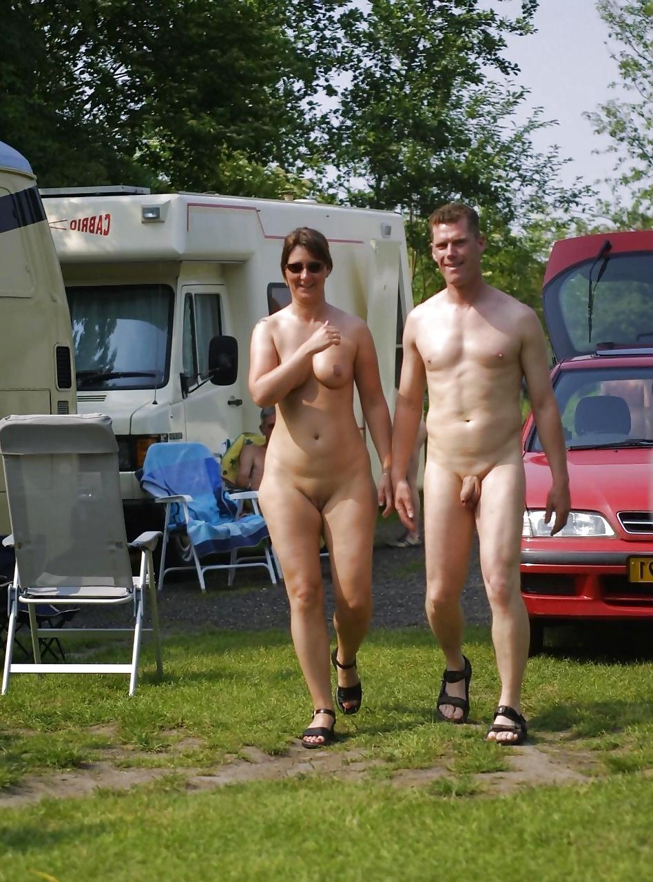 24P Naked couples 9.