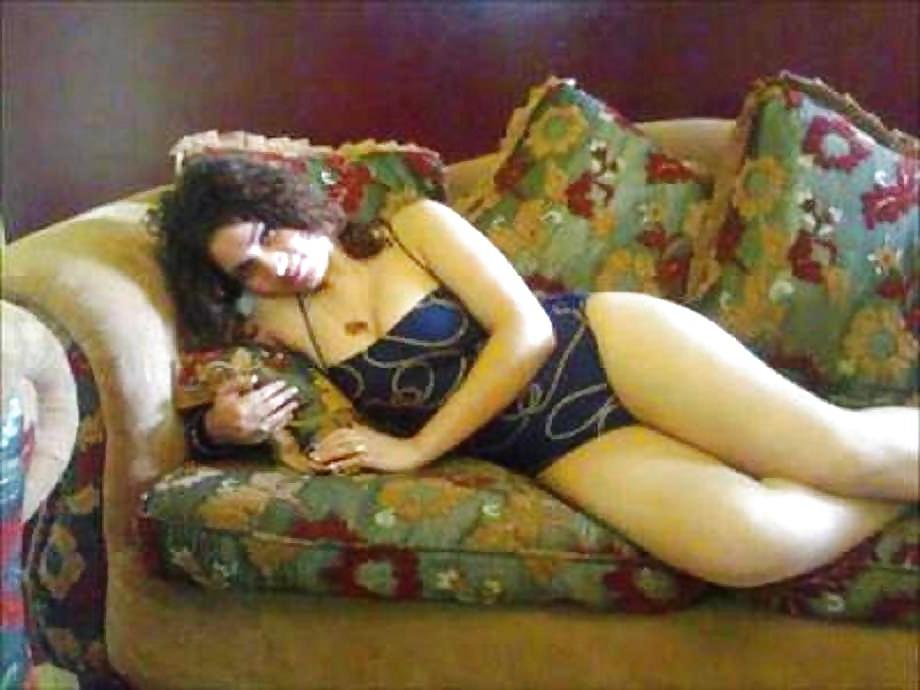4P Arab woman 3