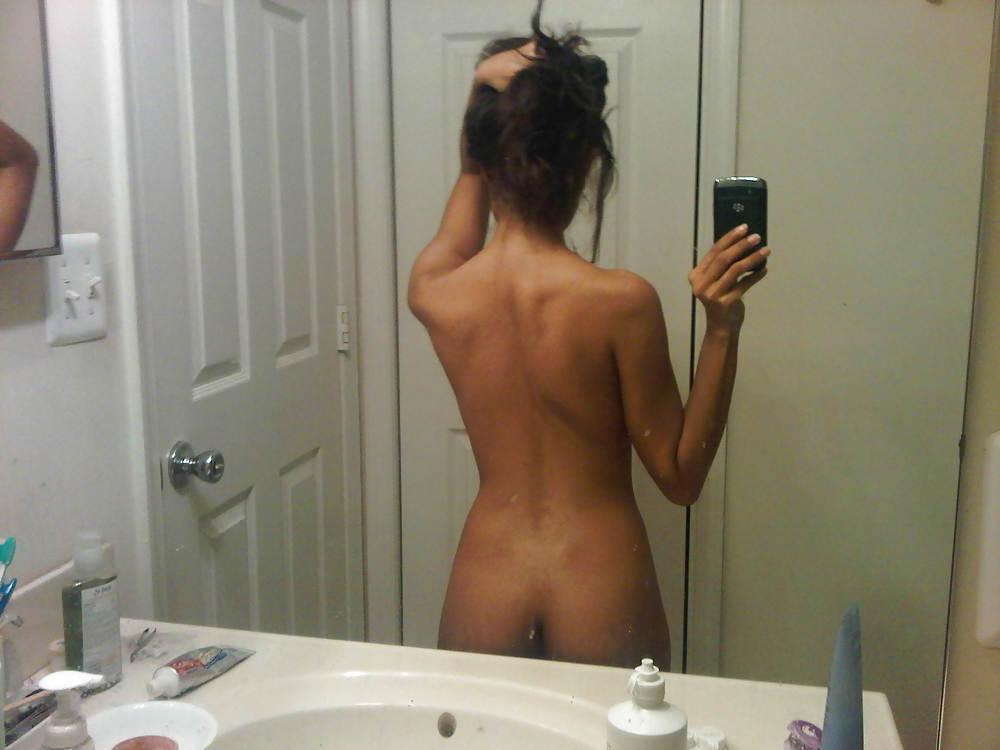 19P Ex gf Blackberry mms selfshot pics