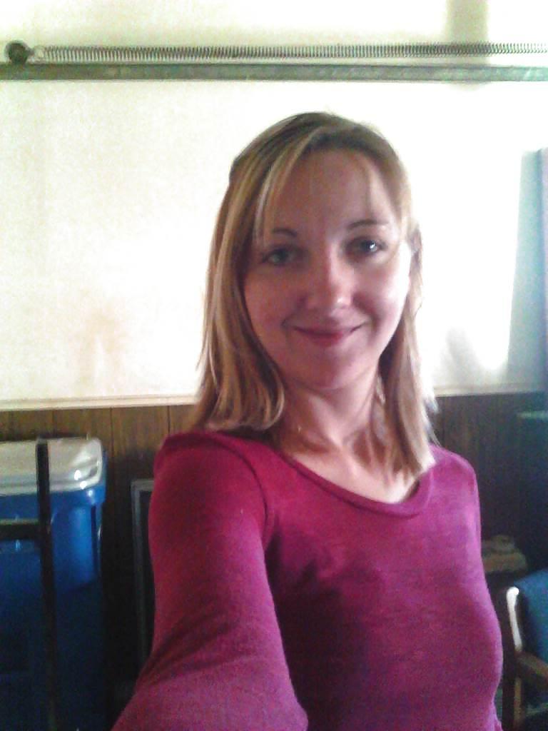 6P MILF Self Pics