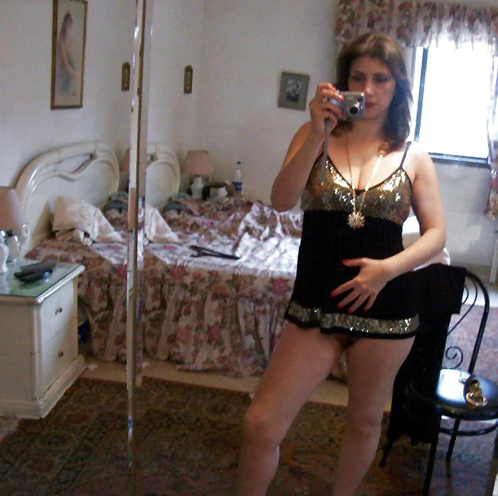 25P Arab-Turkish Beauty In Heat !