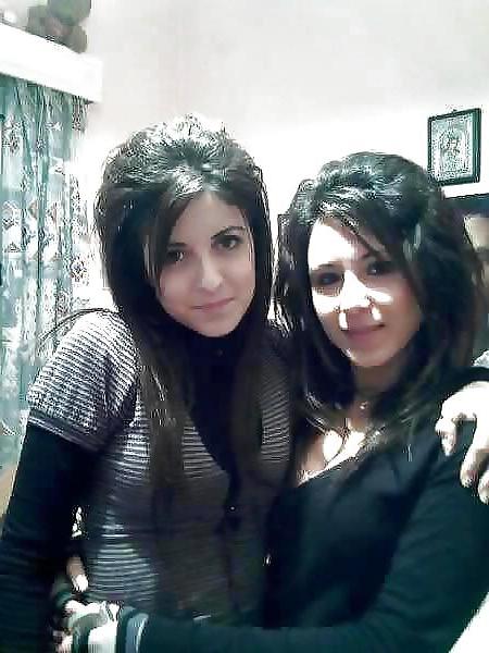 25P Arab-Turkish Beauty In Heat !