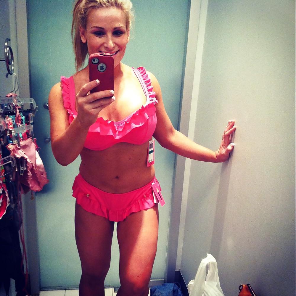 4P Natalya WWE Diva Self Shot Bikini Pics