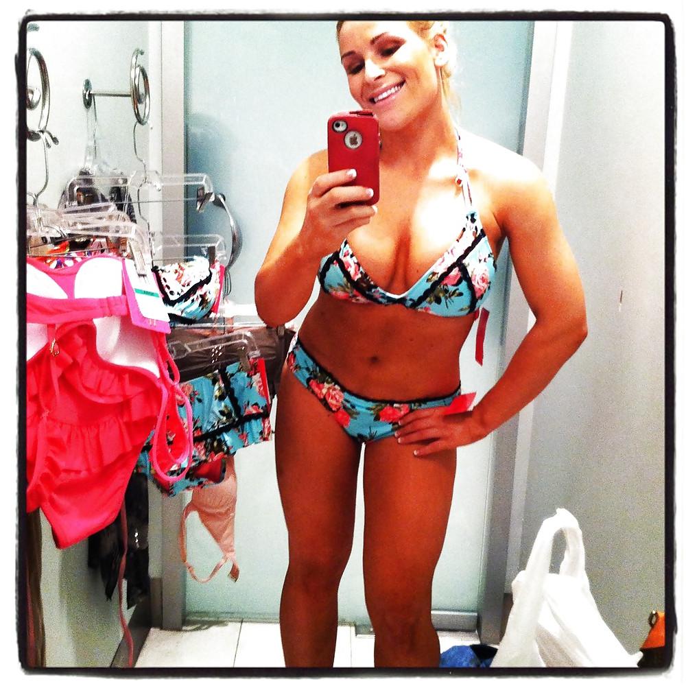 4P Natalya WWE Diva Self Shot Bikini Pics