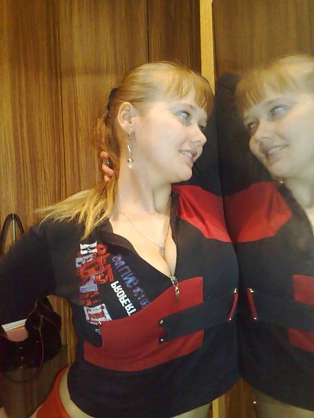8P Busty Russian Woman 302