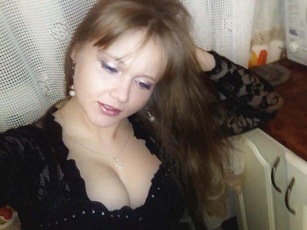 8P Busty Russian Woman 302