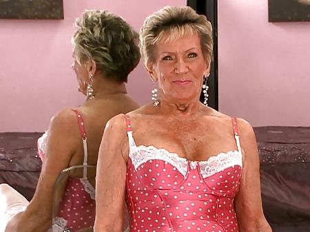 12P Sandra Ann 50+ MILFS