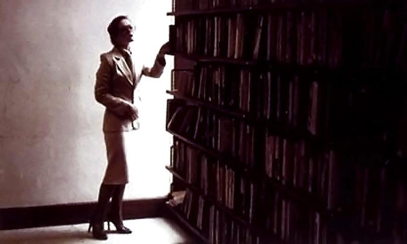 23P The Lustful Librarian