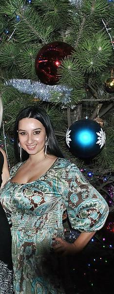 14P Busty Russian Woman 224