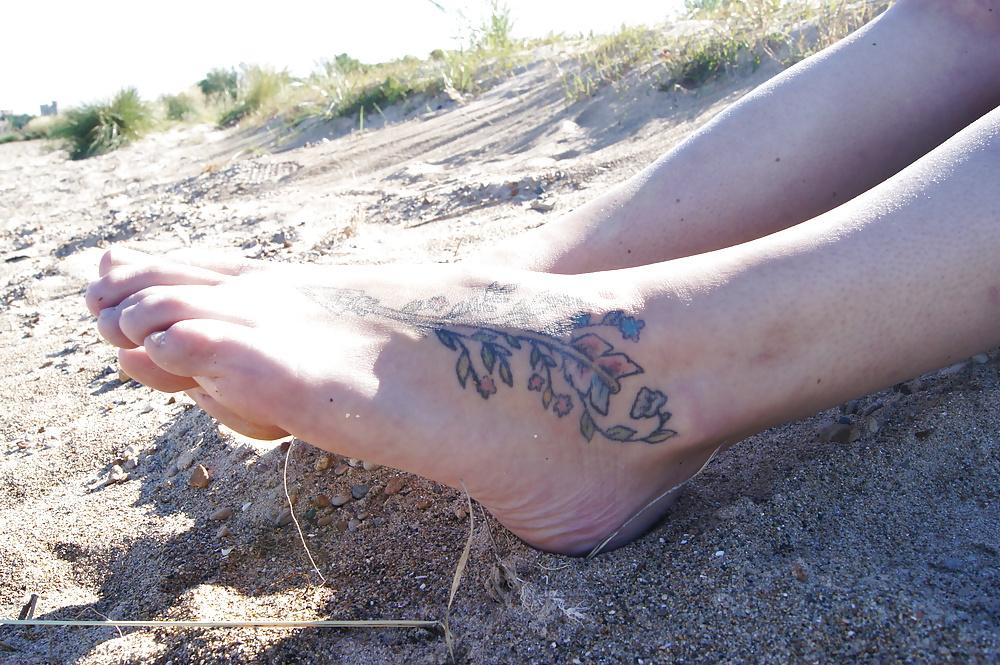 13P Candid Sandy Beach Feet Soles 2