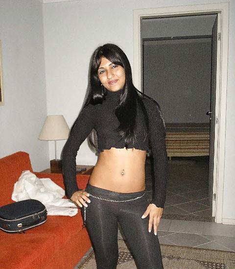 24P Indian Desi Babe Hot & Sexy Indians 