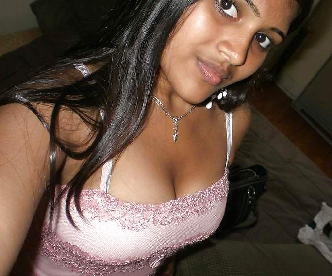 24P Indian Desi Babe Hot & Sexy Indians 