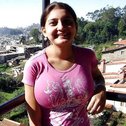 25P Hot desi girls part1