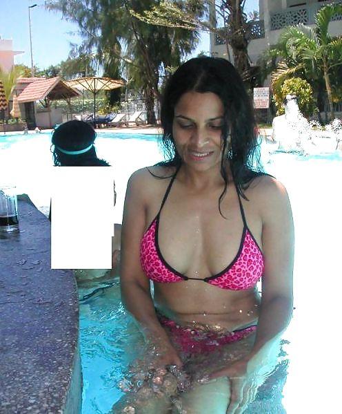 25P Desi girls in swuimsuits 2