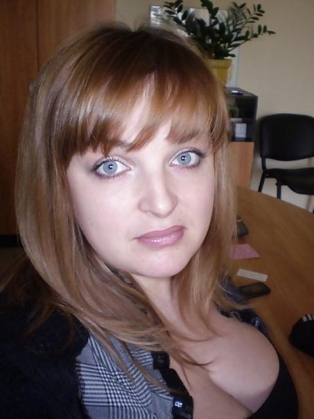 7P Busty Russian Woman 324