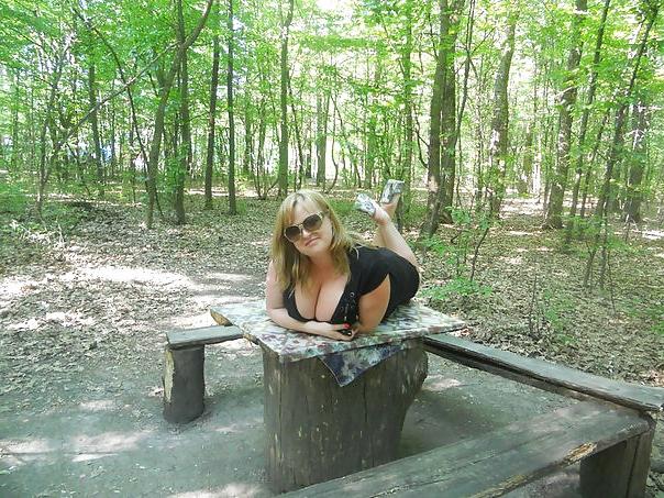7P Busty Russian Woman 324