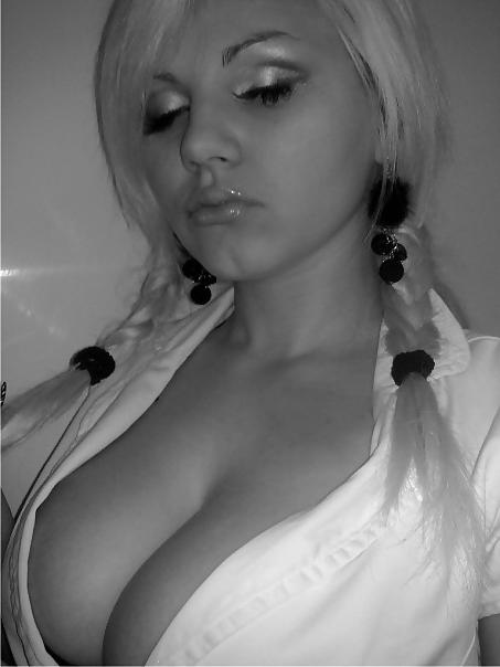 14P Busty Russian Woman 332