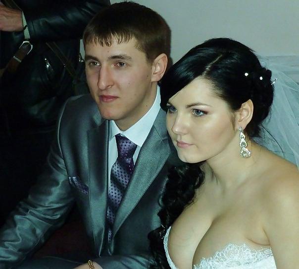 14P Busty Russian Woman 332
