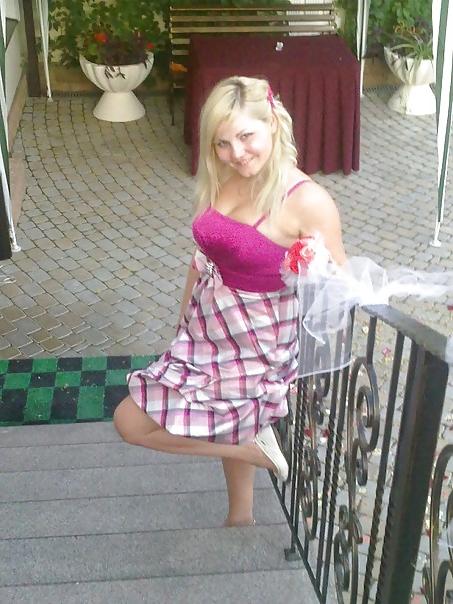 14P Busty Russian Woman 332
