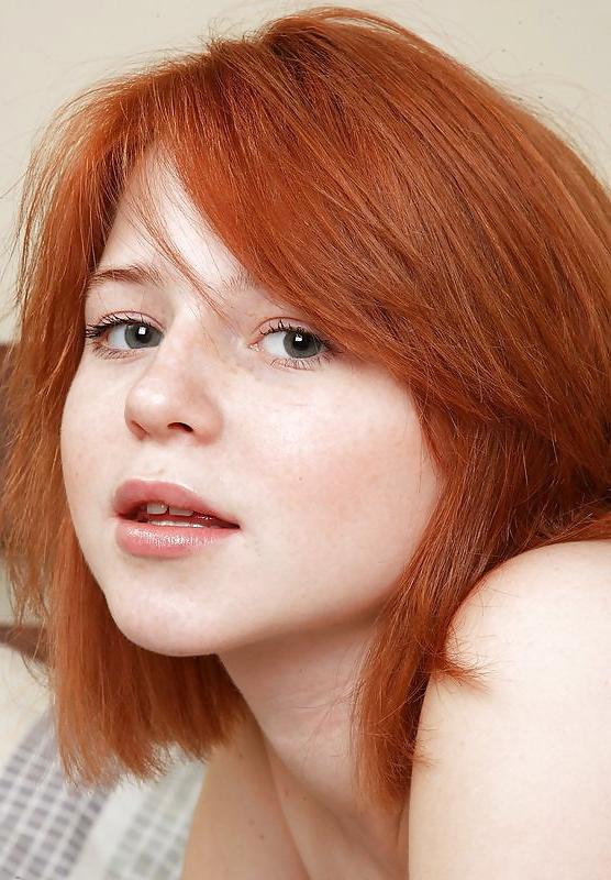 20P The Beauty of Natural Redhead