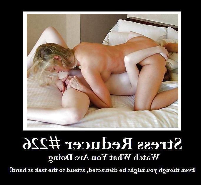 25P Lesbians Licking Pussy