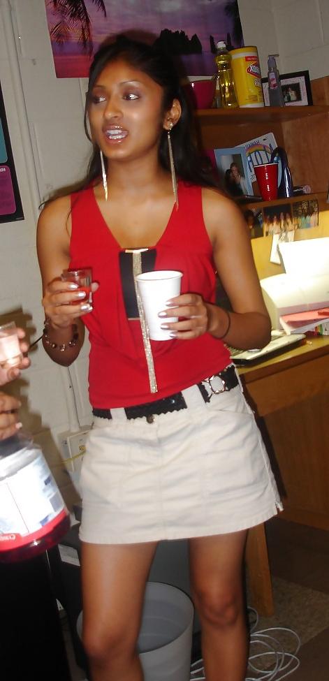 25P Indian Desi Babe Hot & Sexy Indians 