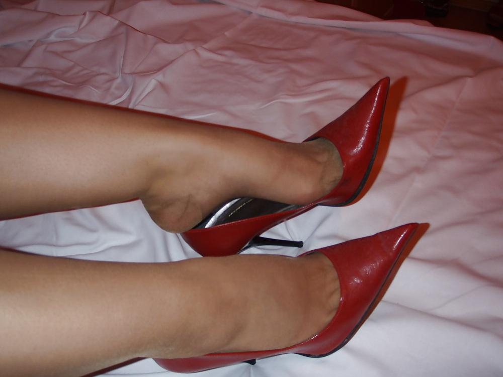 25P Cumming in her High Heels