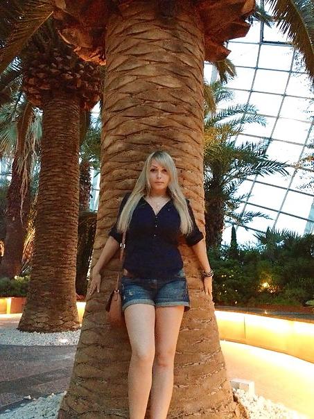 12P Busty Russian Woman 267
