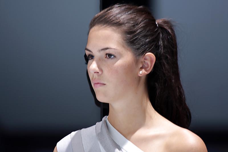 21P Candid beauty caught on the street
