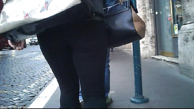 21P Candid beauty caught on the street